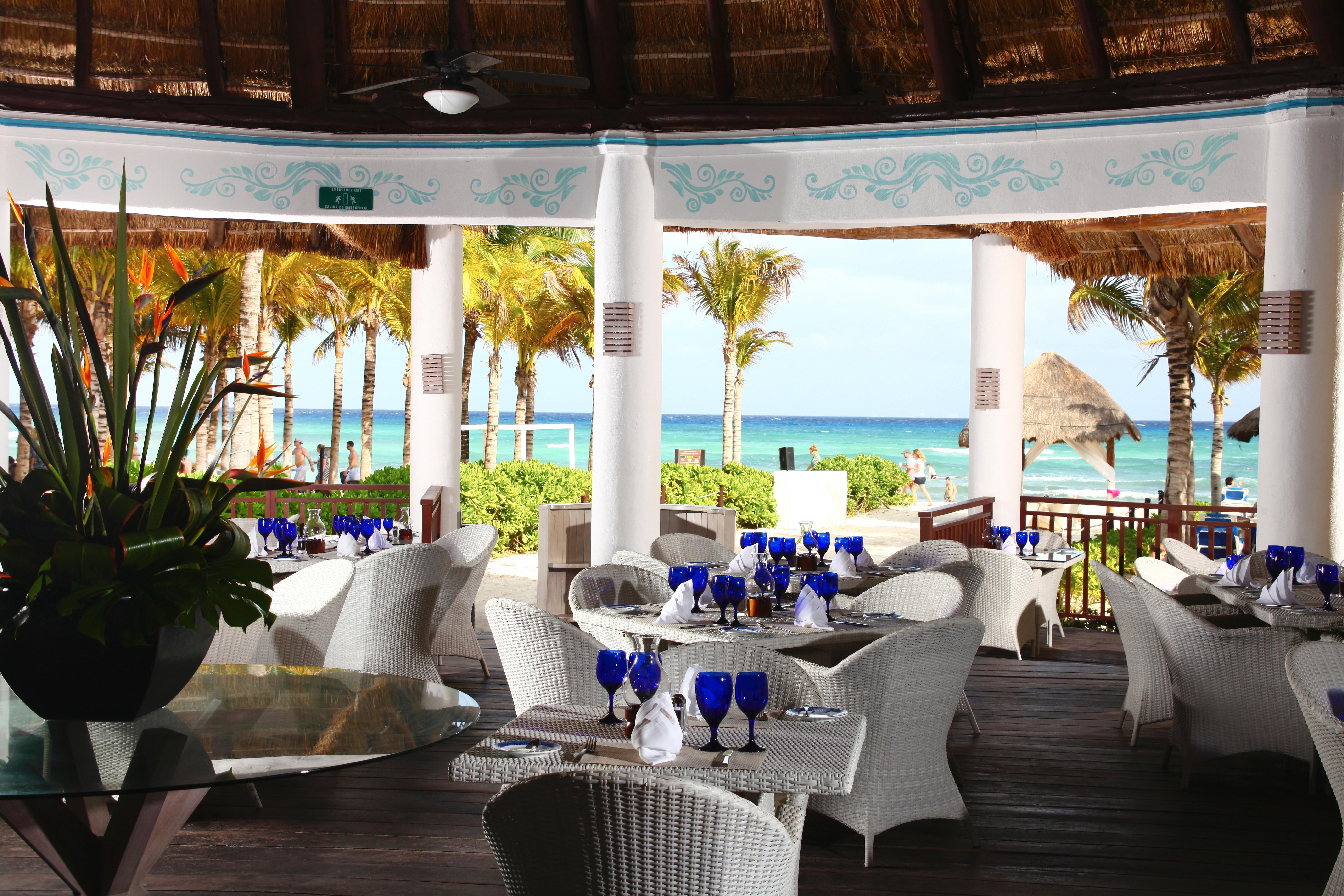 Sandos Caracol Eco Resort All Inclusive (Adults Only) Playa del Carmen Esterno foto Restaurant at the Grand Palladium Hotel