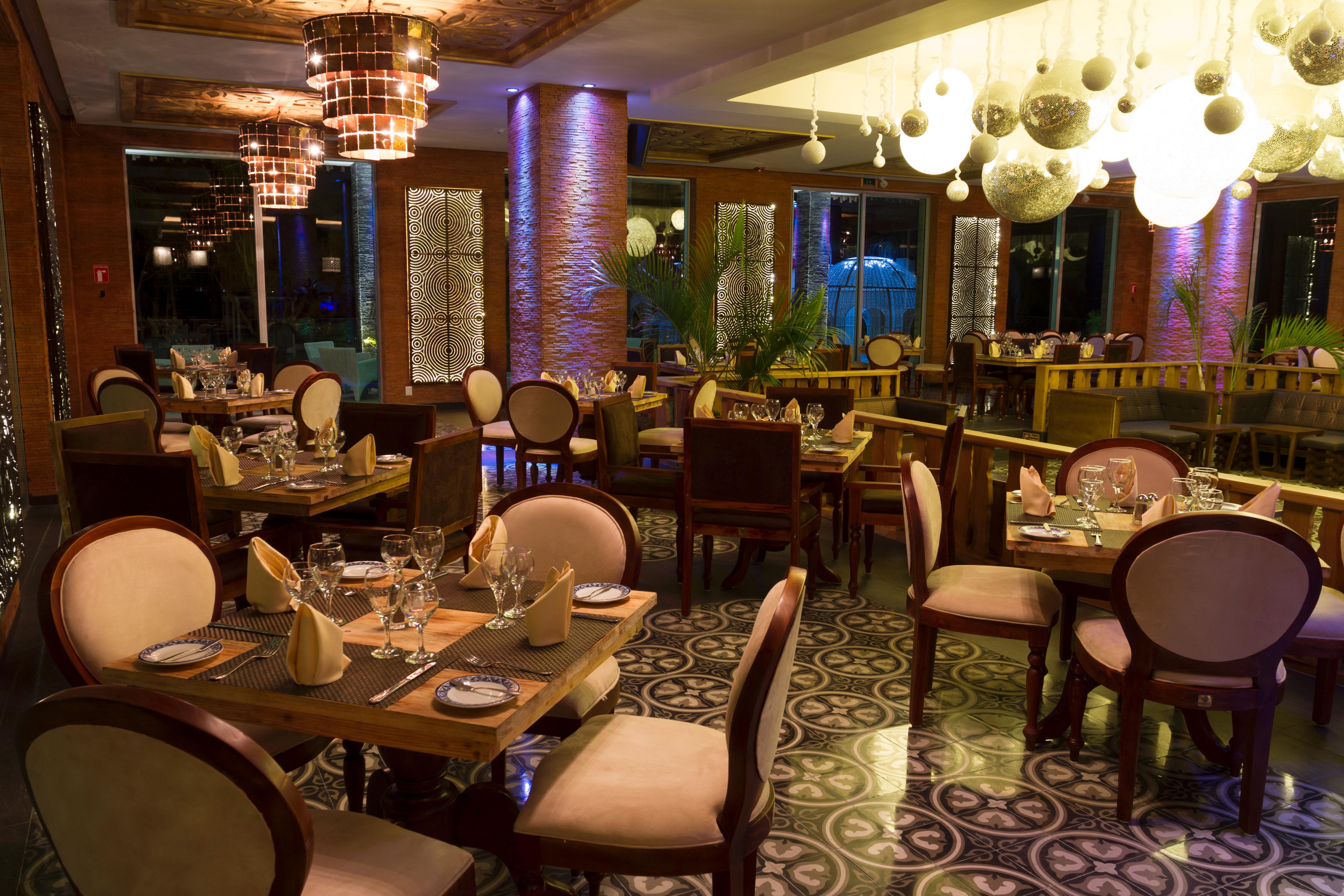 Sandos Caracol Eco Resort All Inclusive (Adults Only) Playa del Carmen Esterno foto The interior of the restaurant